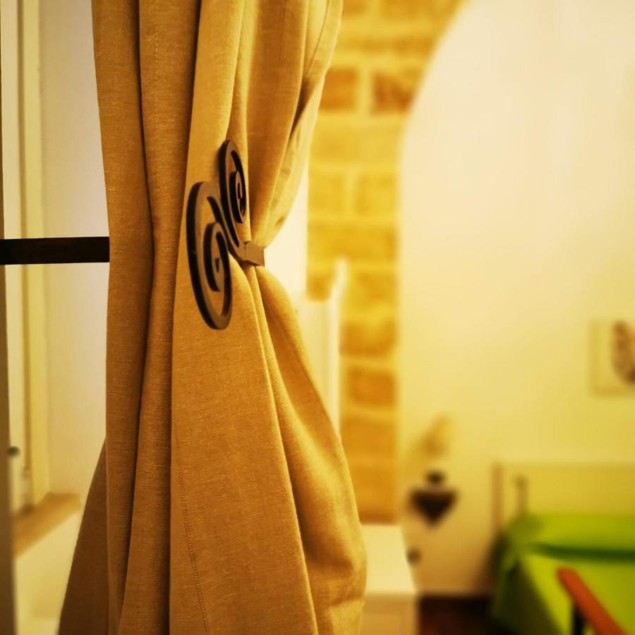Room N.22 Suite & Apartment Таранто Екстер'єр фото